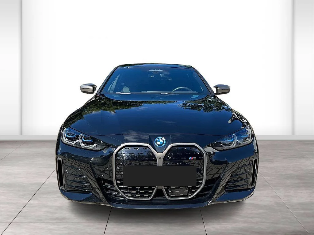 BMW i4 xDrive, Česko — foto 8 z 42