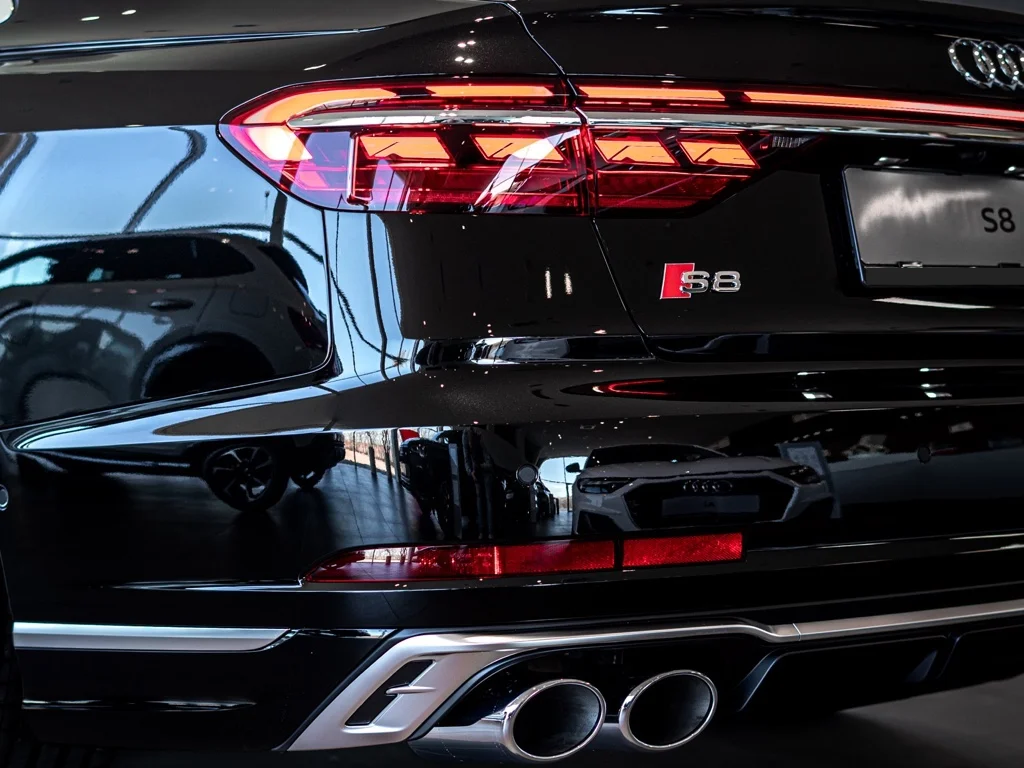 Audi s8 quattro TFSI TIPTRONIC, Česko — foto 12 z 40