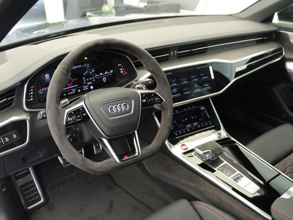 Audi RS6 quattro, Česko — foto 14 z 33