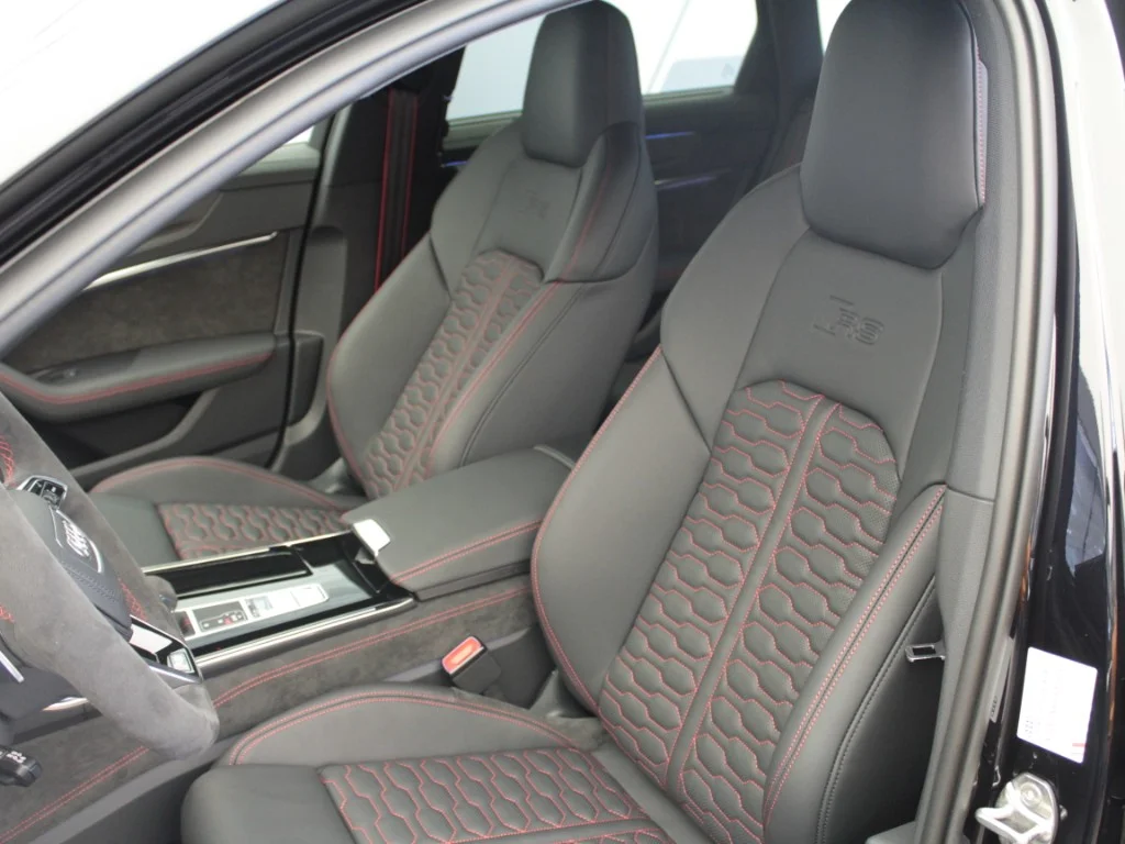 Audi RS6 quattro, Česko — foto 16 z 33