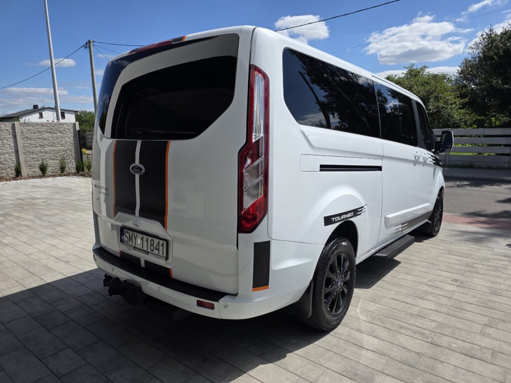 Ford Tourneo 2.0 d manuál rok 2019, 102 000 km, Polsko — foto 3 z 15