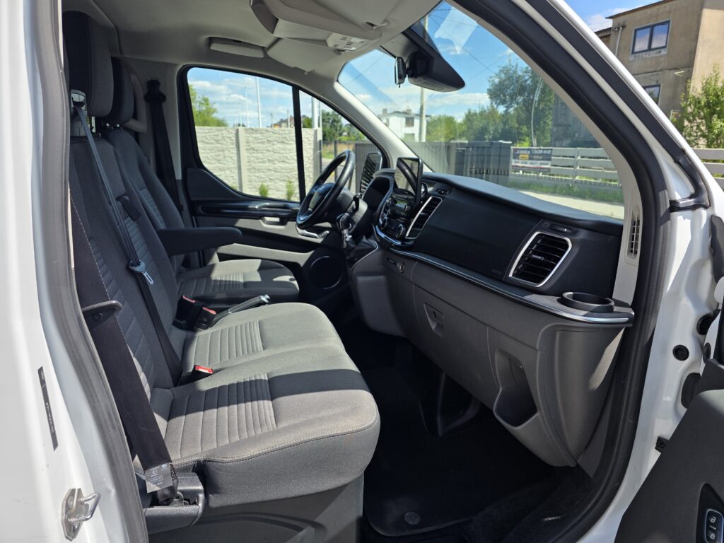 Ford Tourneo 2.0 d manuál rok 2019, 102 000 km, Polsko — foto 9 z 15