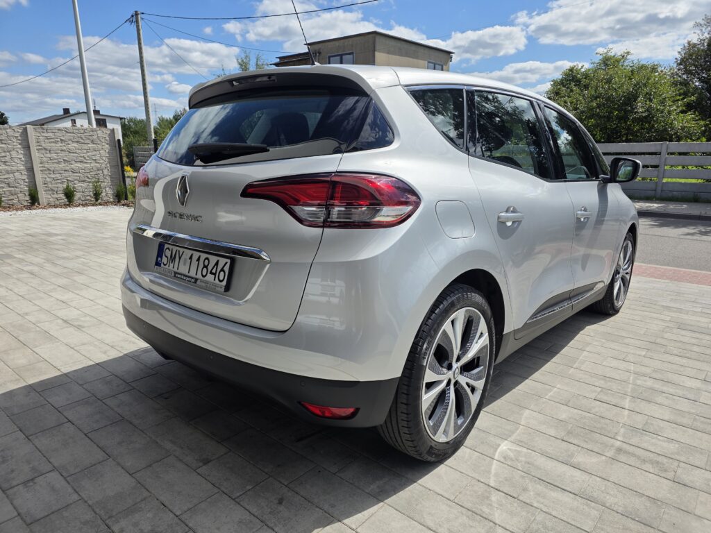 Renault 35 1.2 manuál, 144 000 km, Polsko — foto 4 z 12