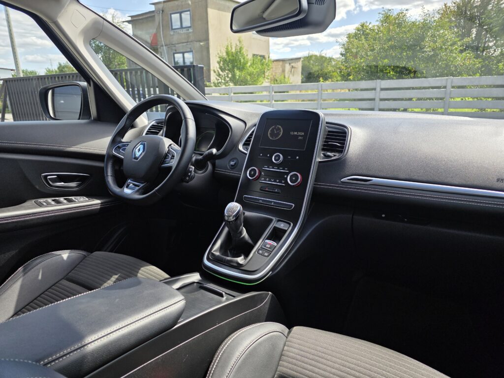 Renault 35 1.2 manuál, 144 000 km, Polsko — foto 5 z 12