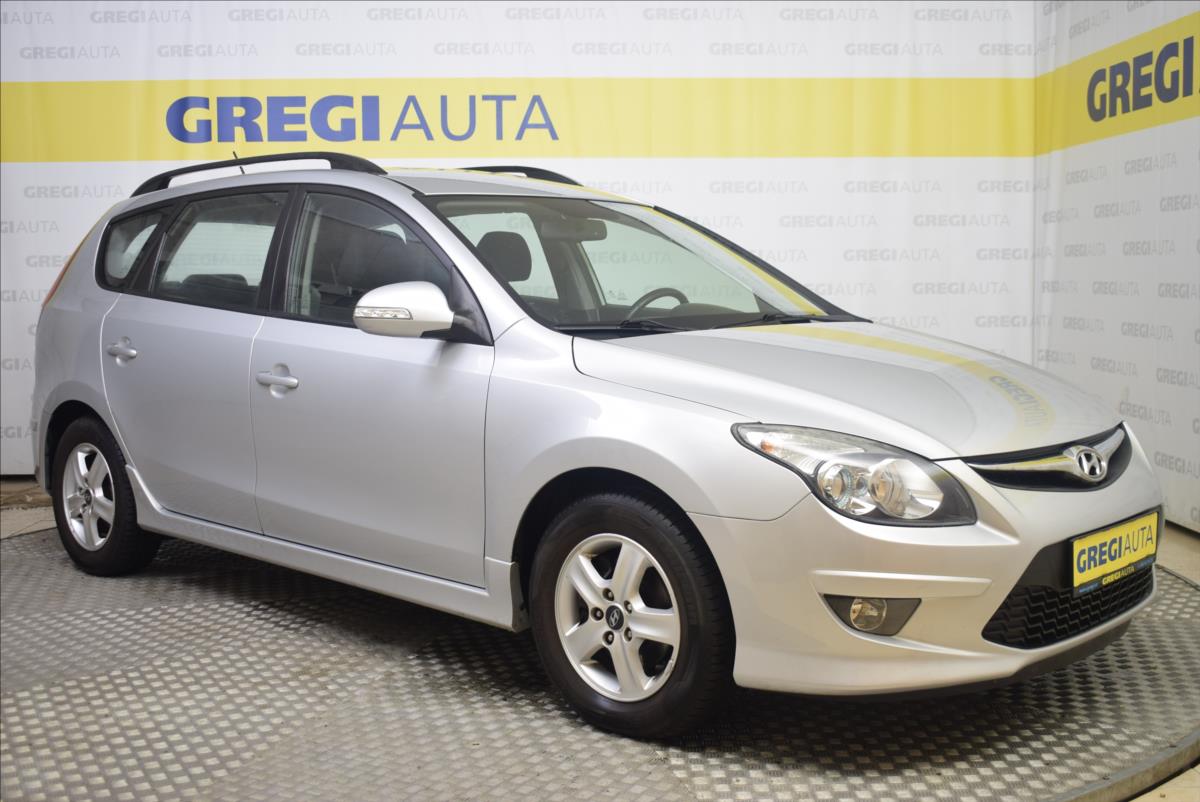 Hyundai i30 92 kW manuál rok 2011, 112 812 km, Česko — foto 2 z 26