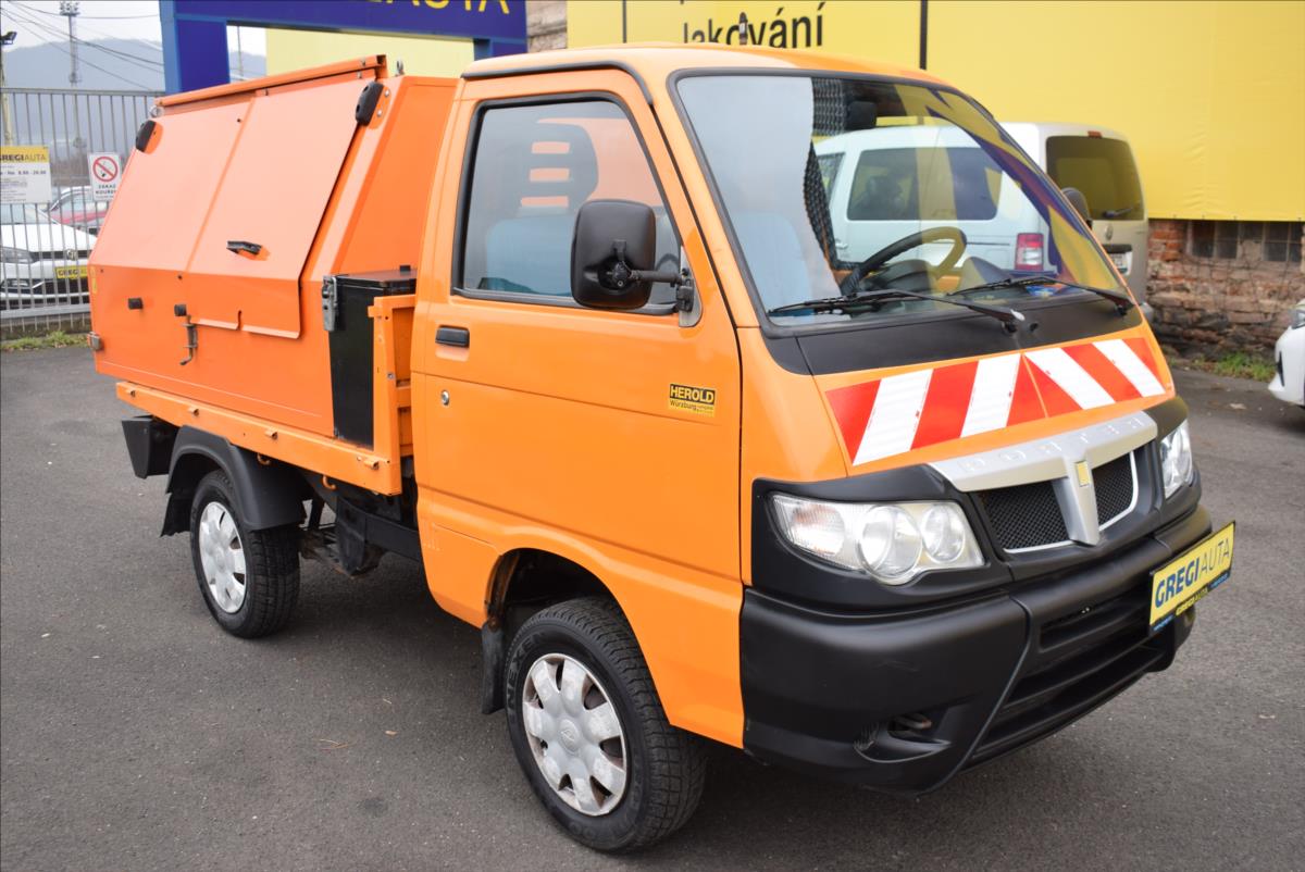 Piaggio Porter 13 52 kW manuál rok 2015, 104 016 km, Česko — foto 3 z 21