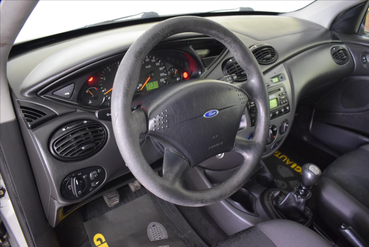 Ford Focus 18 1.8 66 kW manuál rok 2002, 211 010 km, Česko — foto 9 z 26