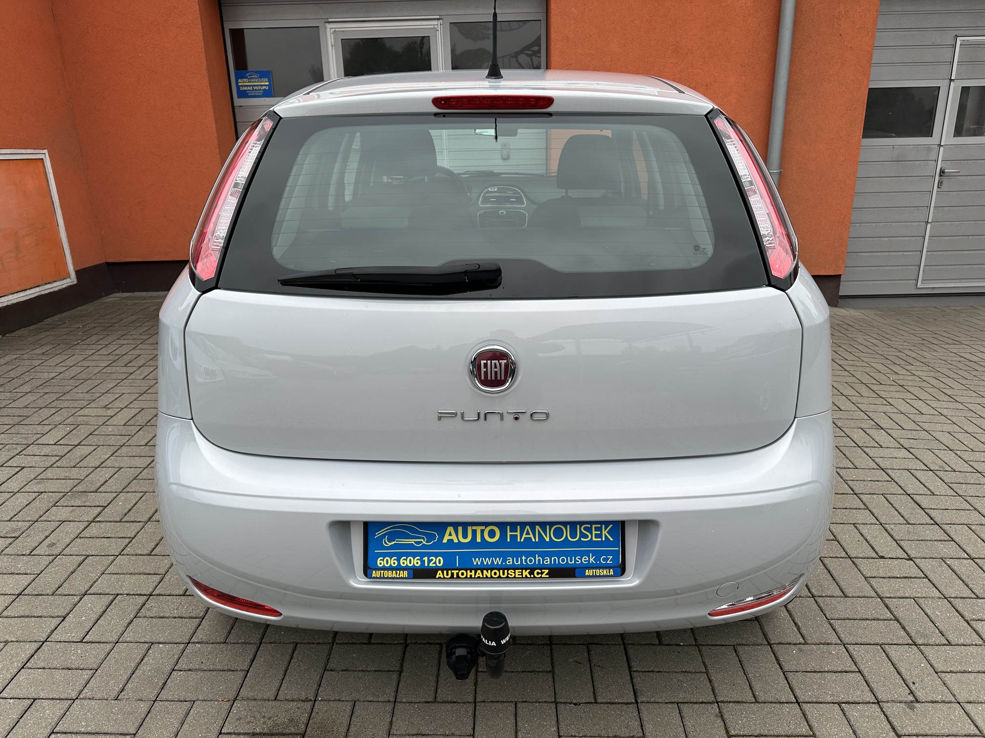 Fiat Punto 1 1.4i 57kw manuál rok 2012, Česko — foto 6 z 33