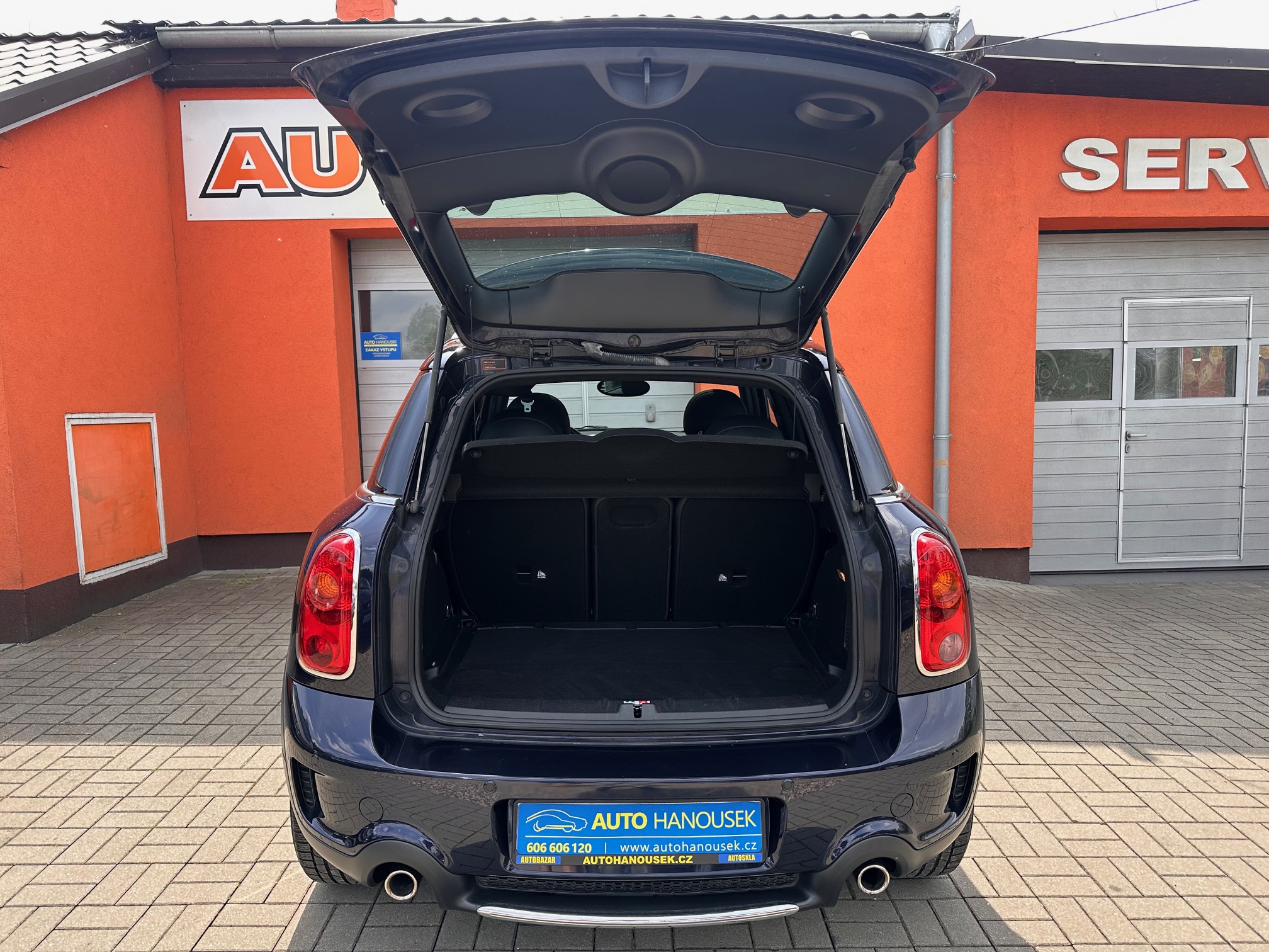 MINI Cooper ALL4 1.6i 135kw automatic rok 2011, Česko — foto 7 z 60