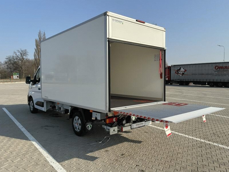 Renault Master Skrin 2,0 automat 125 kW, 15 km, Česko — foto 16 z 44