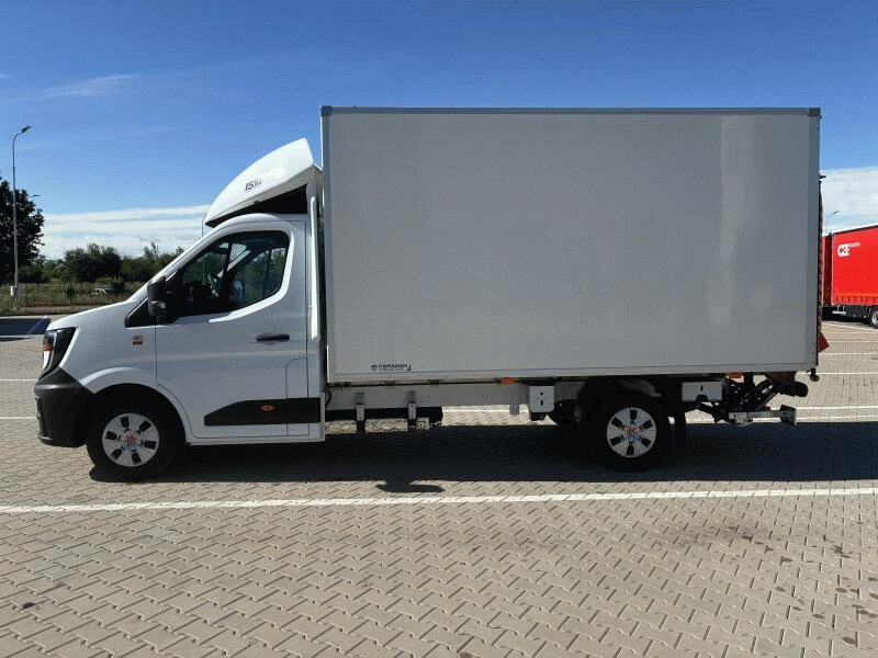 Renault Master Skrin 2,0 automat 125 kW, 15 km, Česko — foto 2 z 44