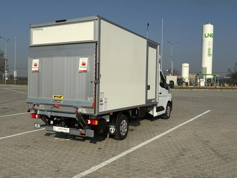 Renault Master Skrin 2,0 automat 125 kW, 15 km, Česko — foto 8 z 44