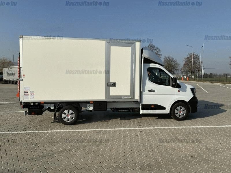 Renault Master Skrin 2,0 automat 125 kW, 15 km, Česko — foto 9 z 44