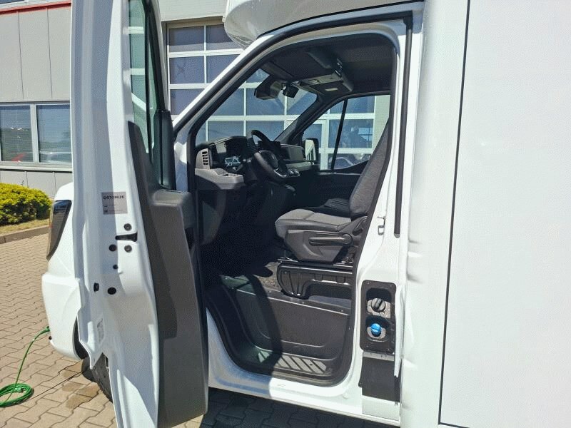 Renault Master Eurobox Xl 2,0 125 kW manuál, 5 000 km, Česko — foto 13 z 30