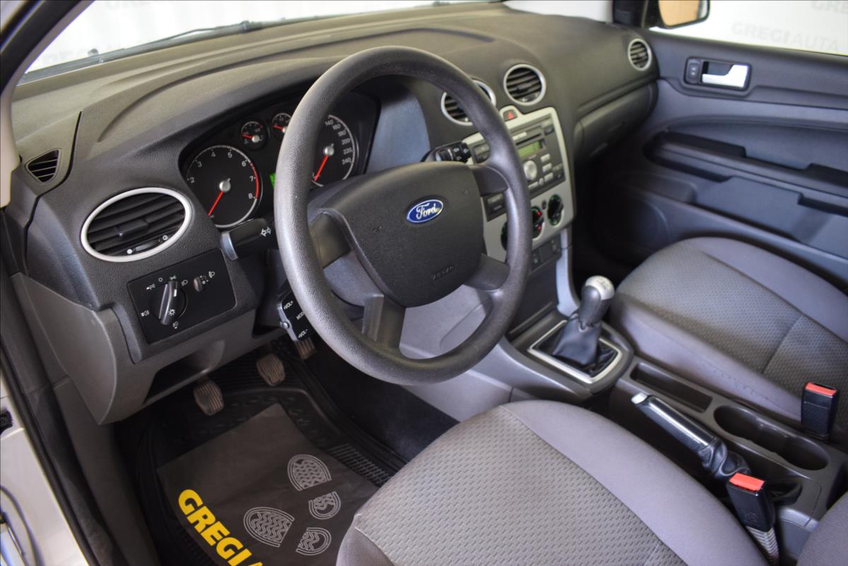 Ford Focus 16 74 kW manuál rok 2005, 80 496 km, Česko — foto 7 z 24