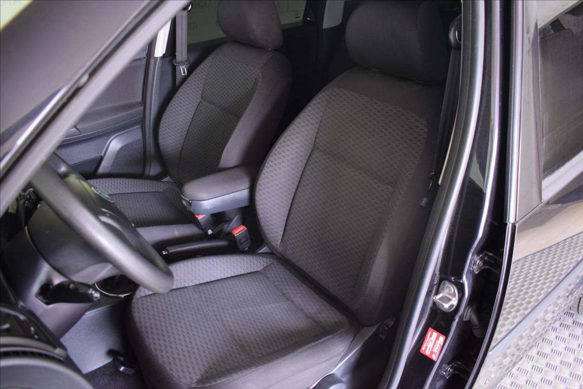 Škoda Roomster 12 1.2 TSI 77 kW manuál rok 2011, 198 903 km, Česko — foto 11 z 27