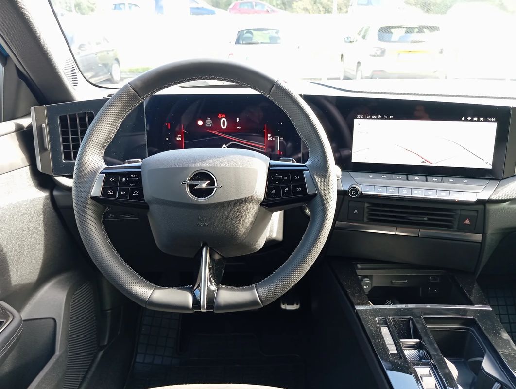 Opel Astra 96 kW, 1 km, Polsko — foto 11 z 13