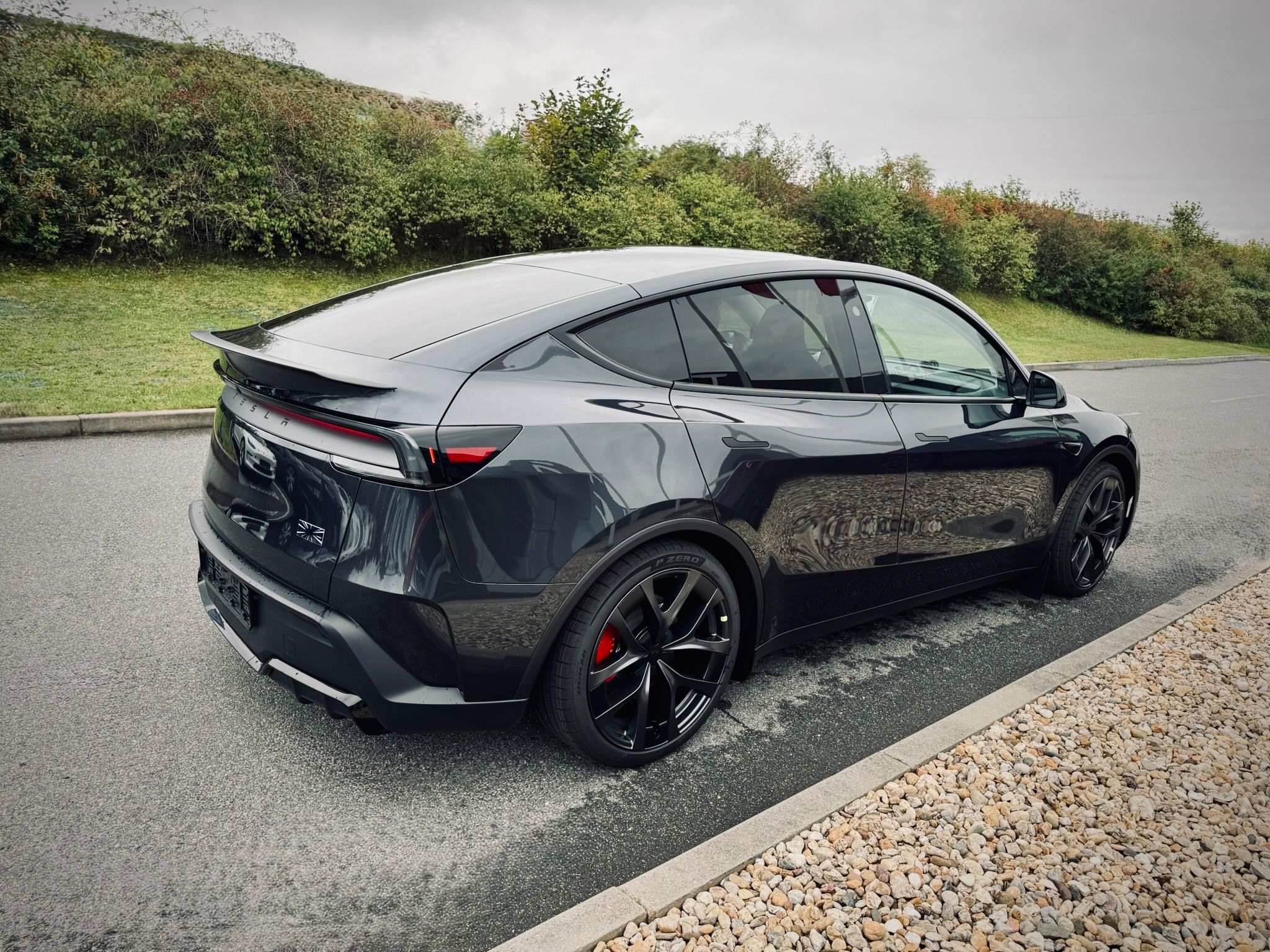 Tesla Model rok 2025, Česko — foto 2 z 7