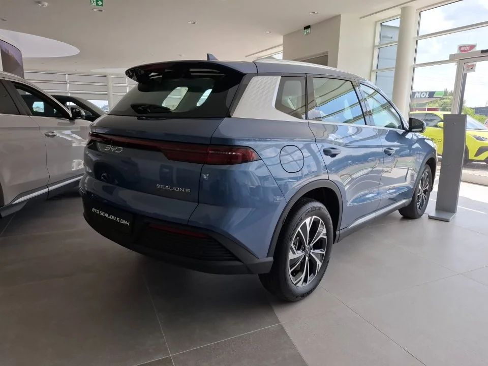 BYD Sealion 5 156 kW rok 2026, 0 km, Polsko — foto 5 z 48