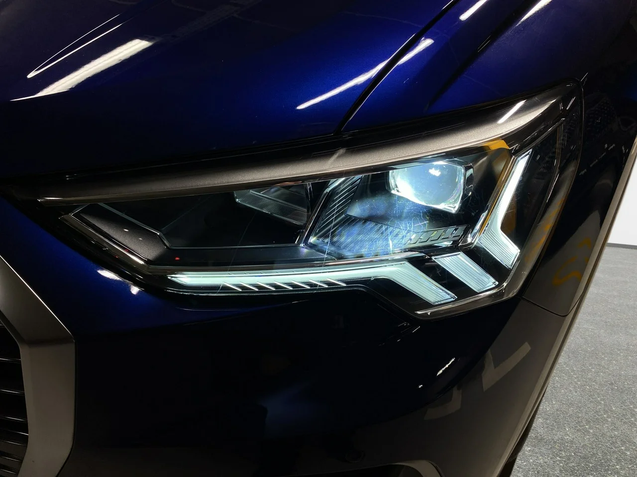 Audi q3 rok 2025, 3 900 km, Polsko — foto 9 z 43