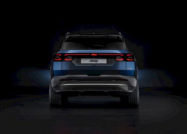 Jeep Über Compass, Rakousko — foto 3 z 13