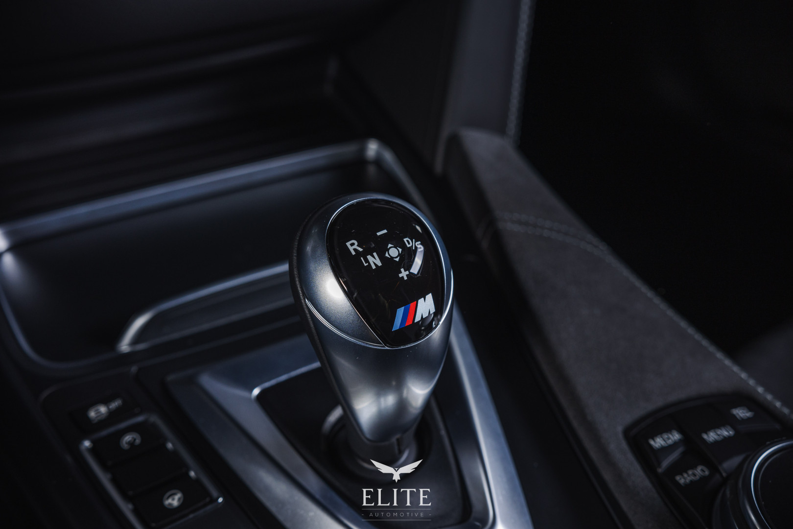 BMW m4 rok 2014, 4 188 km, Polsko — foto 13 z 30