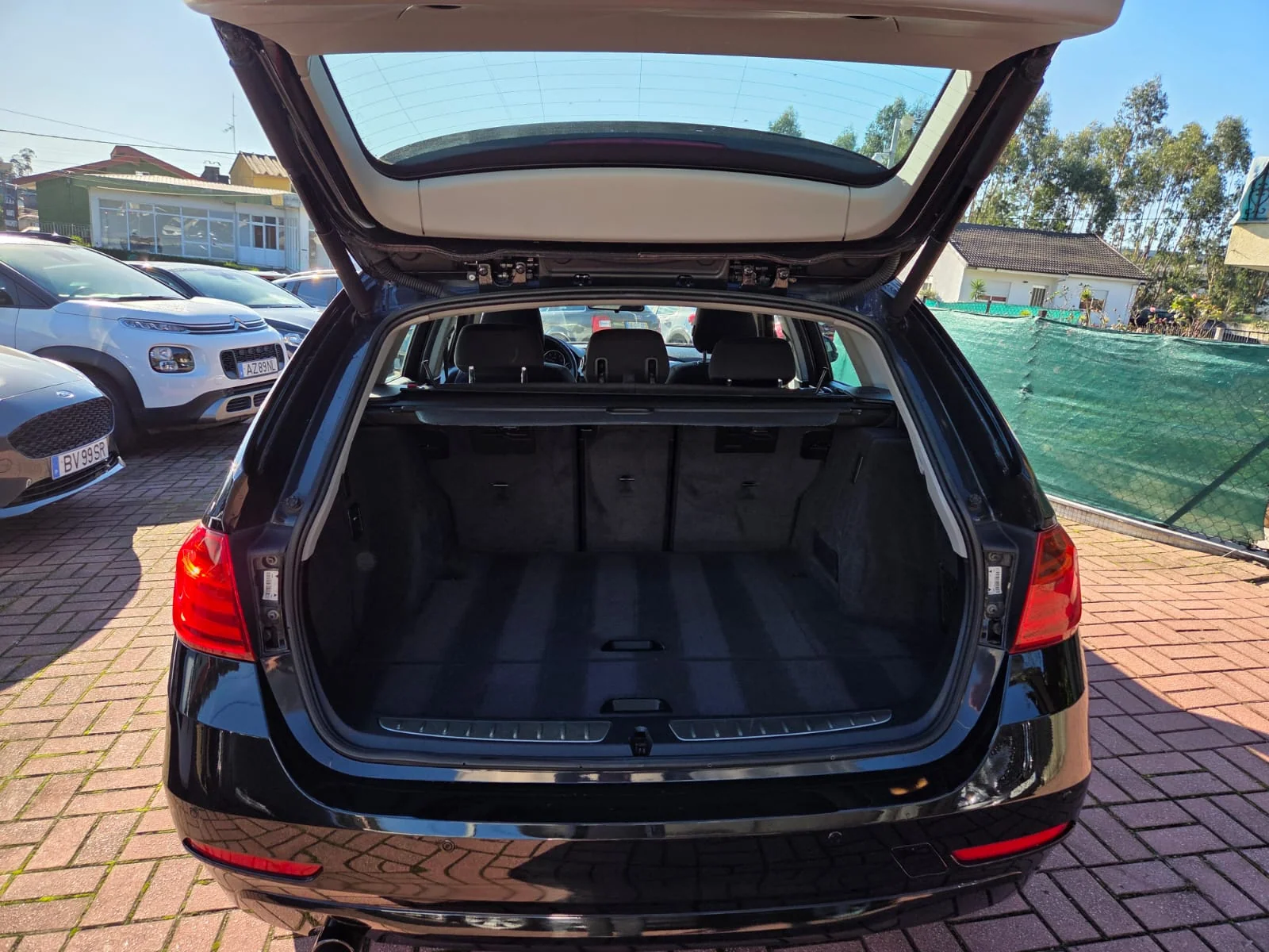 BMW 320D, Rakousko — foto 7 z 19