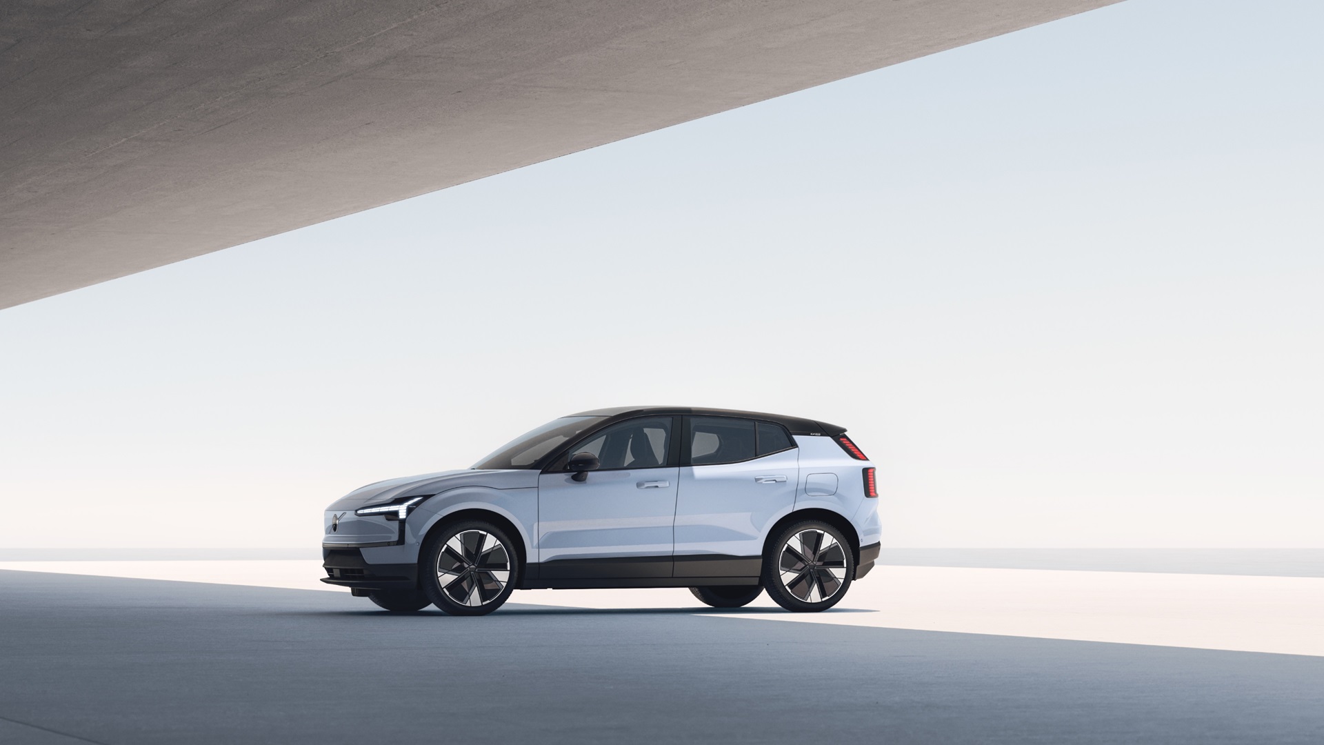 Volvo EX30 rok 2026, Polsko — foto 2 z 2