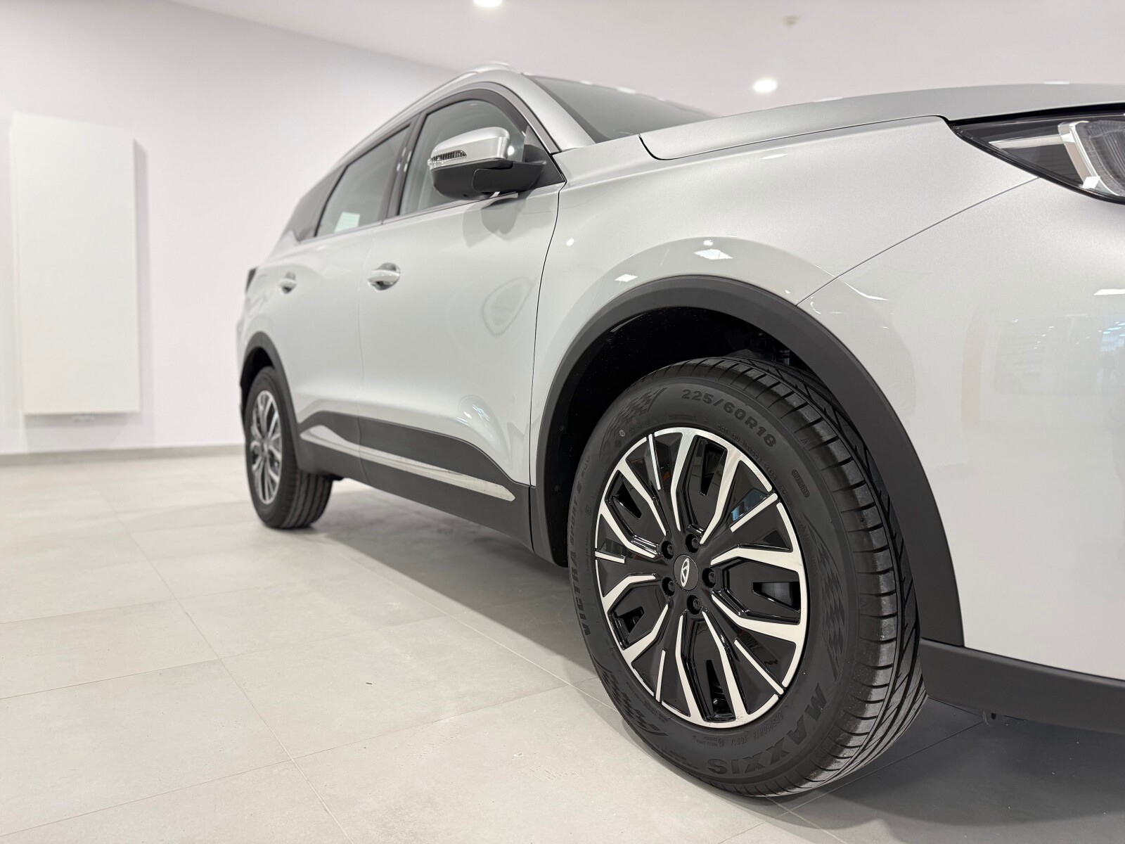 Chery 205 kW automat rok 2025, 279 km, Polsko — foto 5 z 48