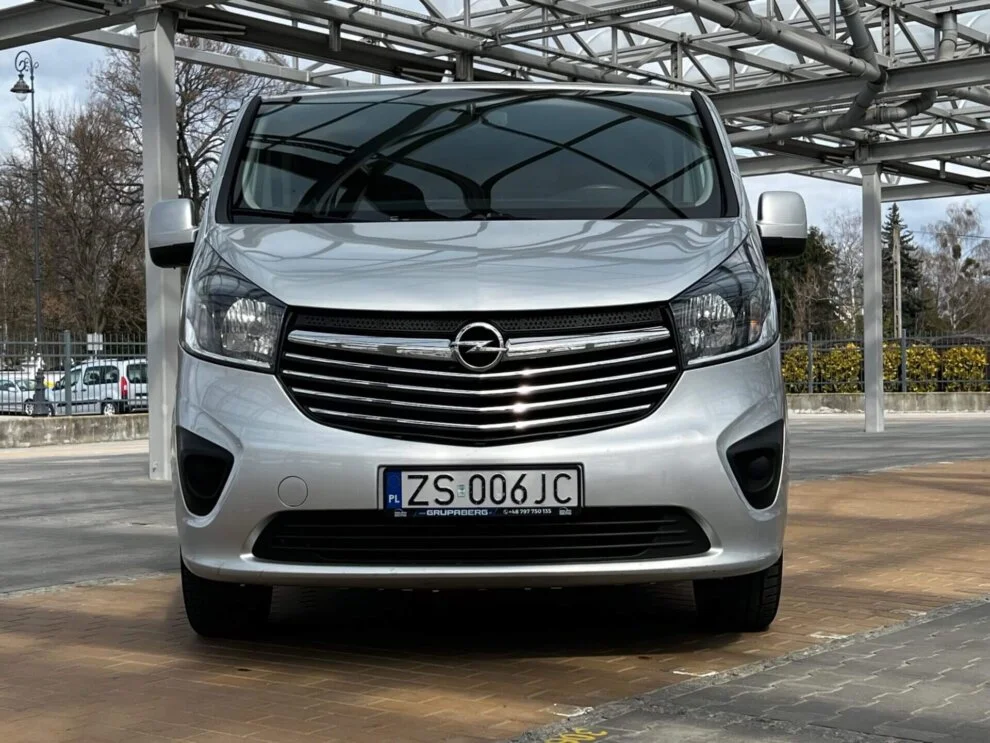 Opel Vivaro Long 9 manuál rok 2017, 224 000 km, Polsko — foto 4 z 60