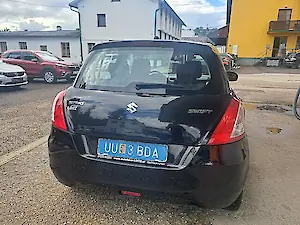 Suzuki Swift 1.2 66 kW rok 2012, 94 100 km, Rakousko — foto 12 z 44