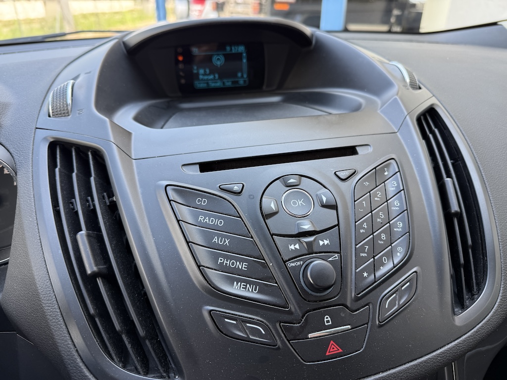 Ford Kuga Ci 4WD 2.0 TD 2,0 rok 2014, 177 000 km, Rakousko — foto 6 z 16