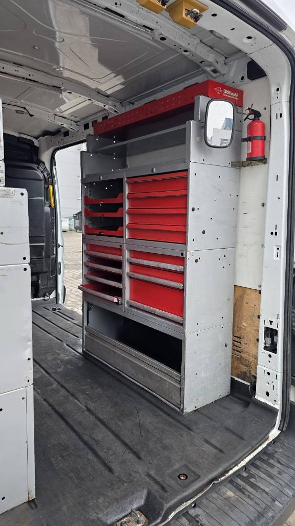 Ford Transit manuál rok 2015, 265 000 km, Polsko — foto 9 z 23