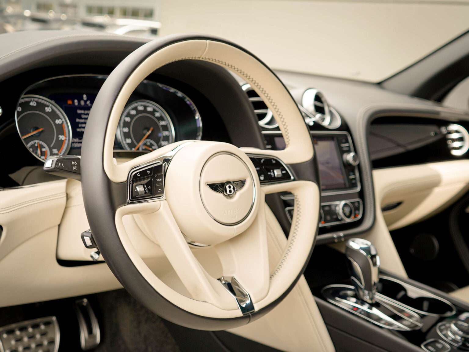 Bentley Bentayga w12 automat rok 2016, 106 825 km, Polsko — foto 5 z 21