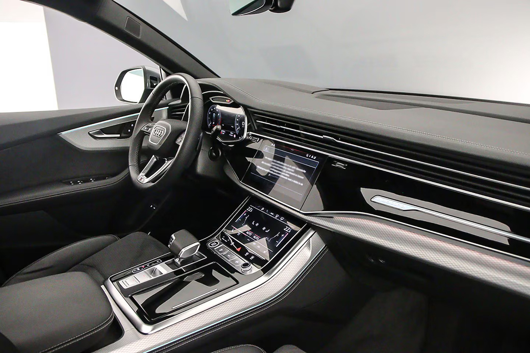 Audi q8 quattro TDI, Polsko — foto 3 z 10
