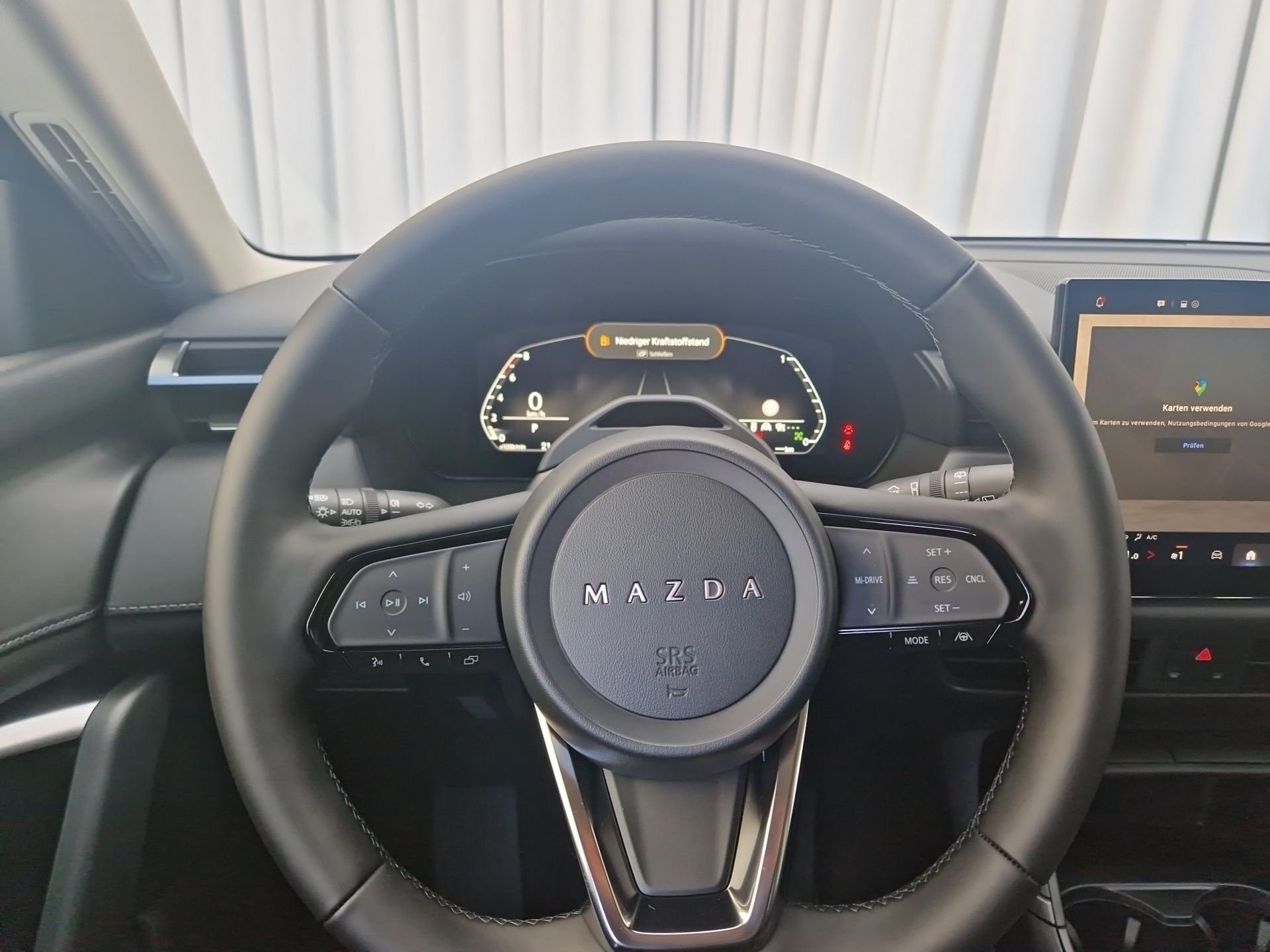 Mazda 2.5 103 kW automat, 7 km, Rakousko — foto 15 z 26