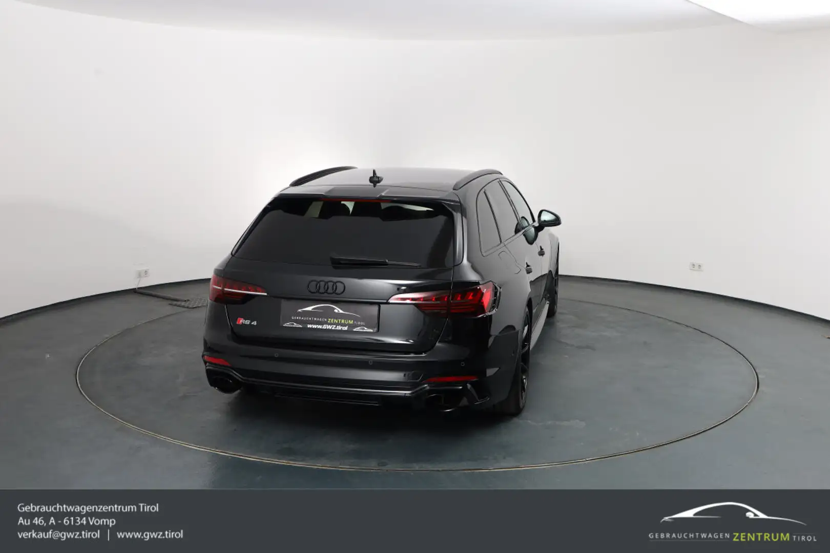 Audi RS4 automat, Rakousko — foto 8 z 60