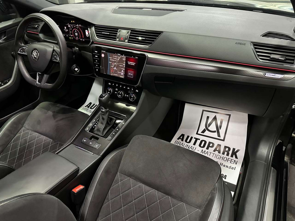 Škoda Superb Sportline 2.0 TDI DSG rok 2020, 107 000 km, Rakousko — foto 13 z 31