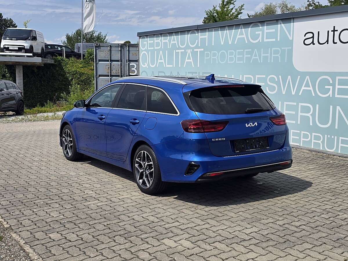 Kia Ceed 1.6 CRDi 1,6 DCT rok 2022, 73 900 km, Rakousko — foto 4 z 22