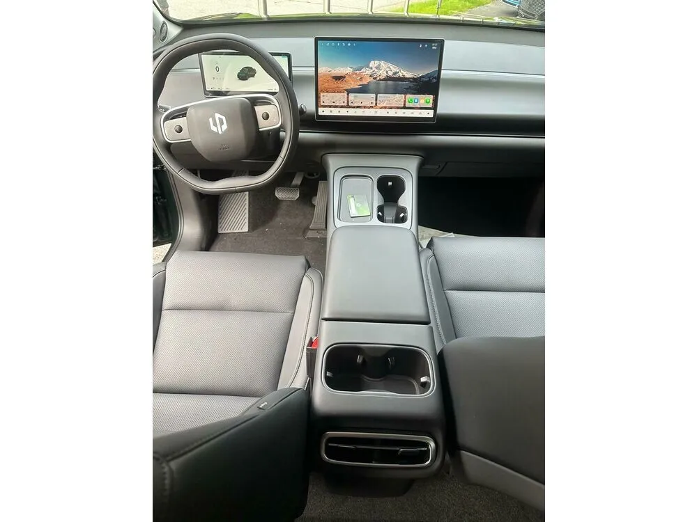 Leapmotor c10 160 kW automat rok 2026, 974 km, Rakousko — foto 7 z 9