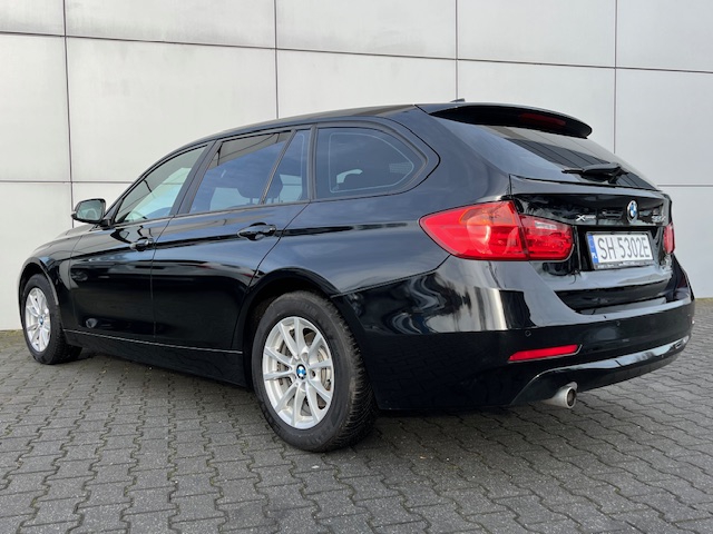 BMW 320d rok 2015, 184 km, Polsko — foto 15 z 20