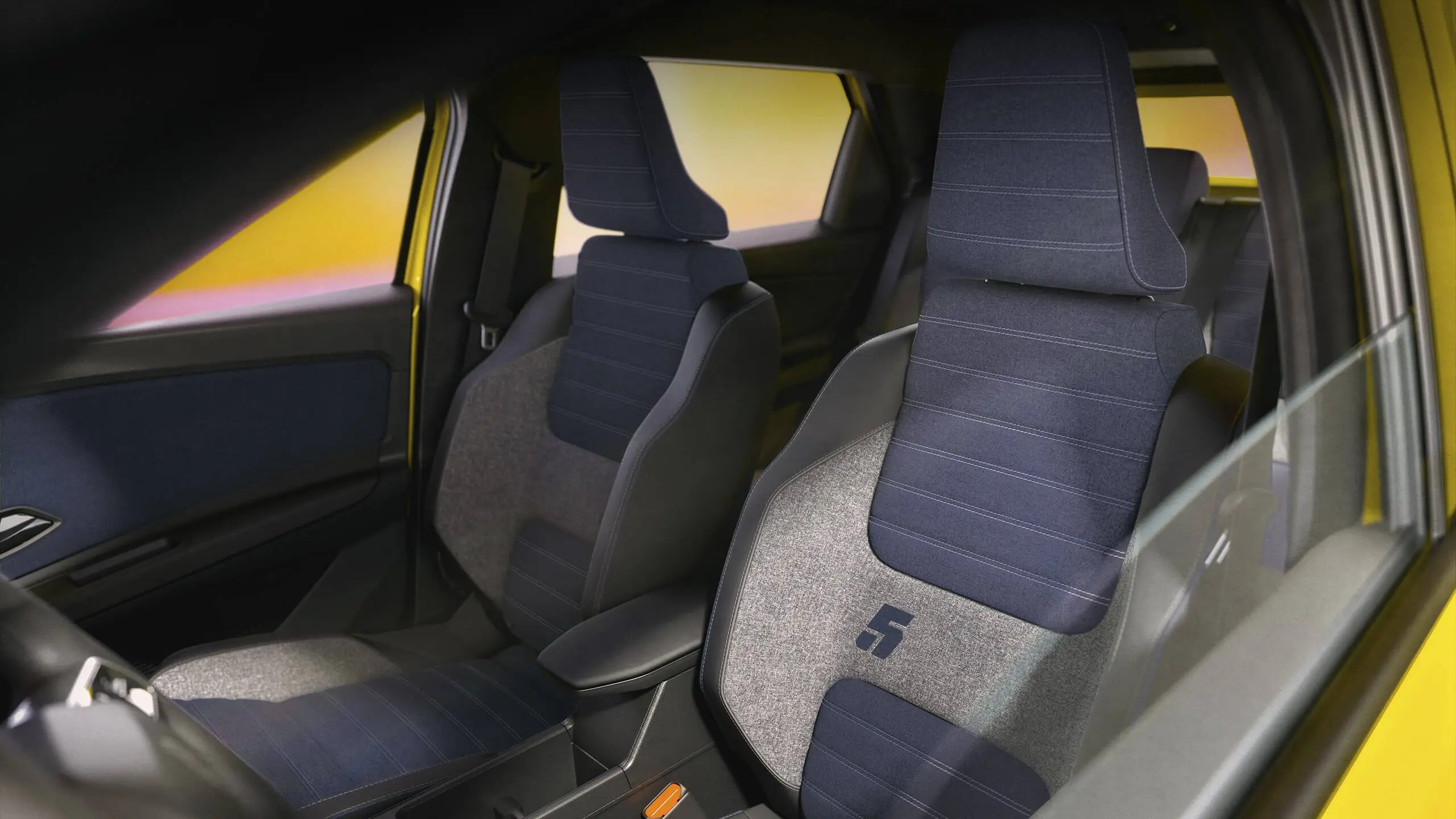 Renault Austral 1.9, Maďarsko — foto 10 z 32