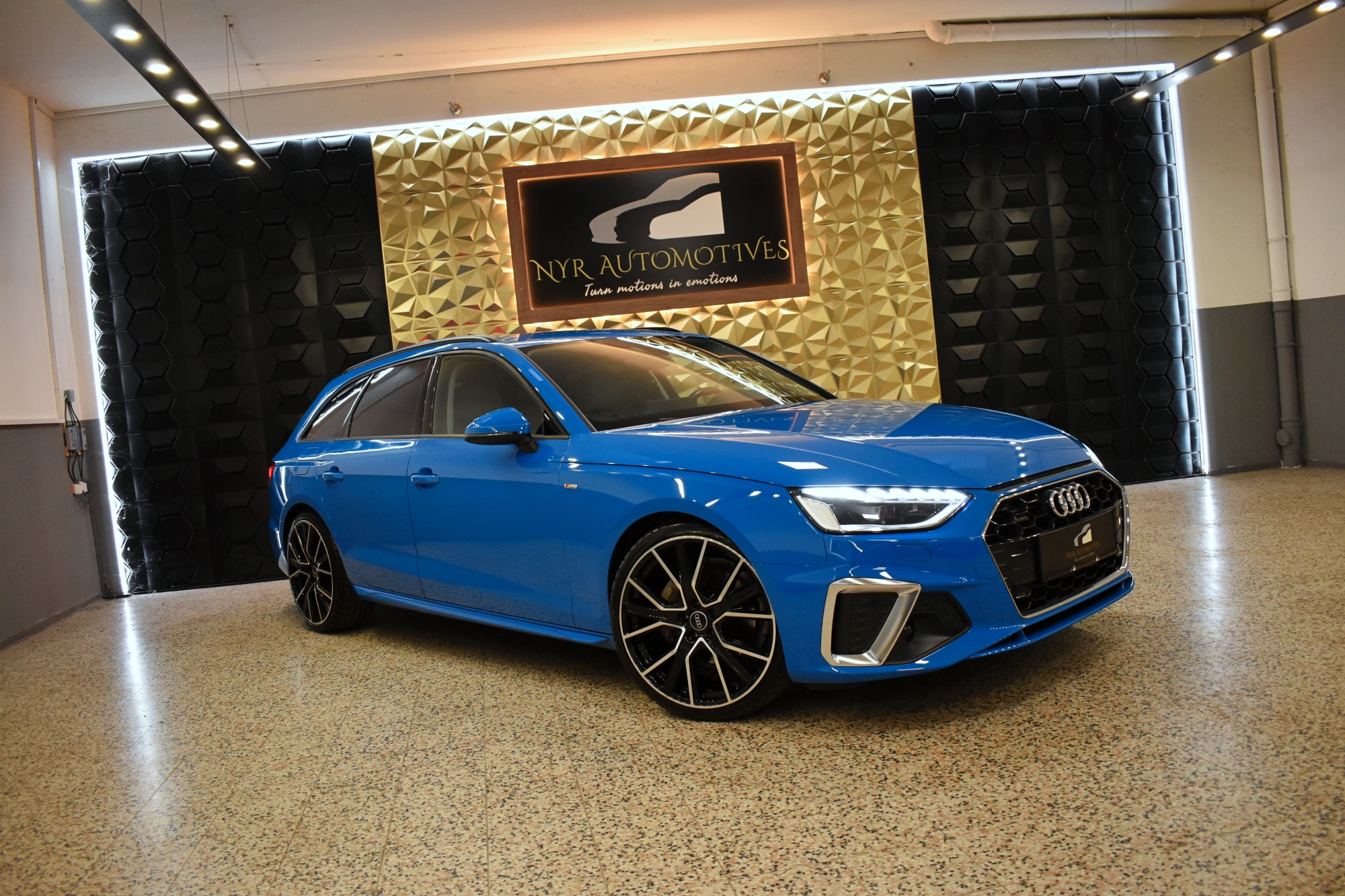 Audi a4 quattro TDI 150 kW rok 2021, Rakousko — foto 4 z 26