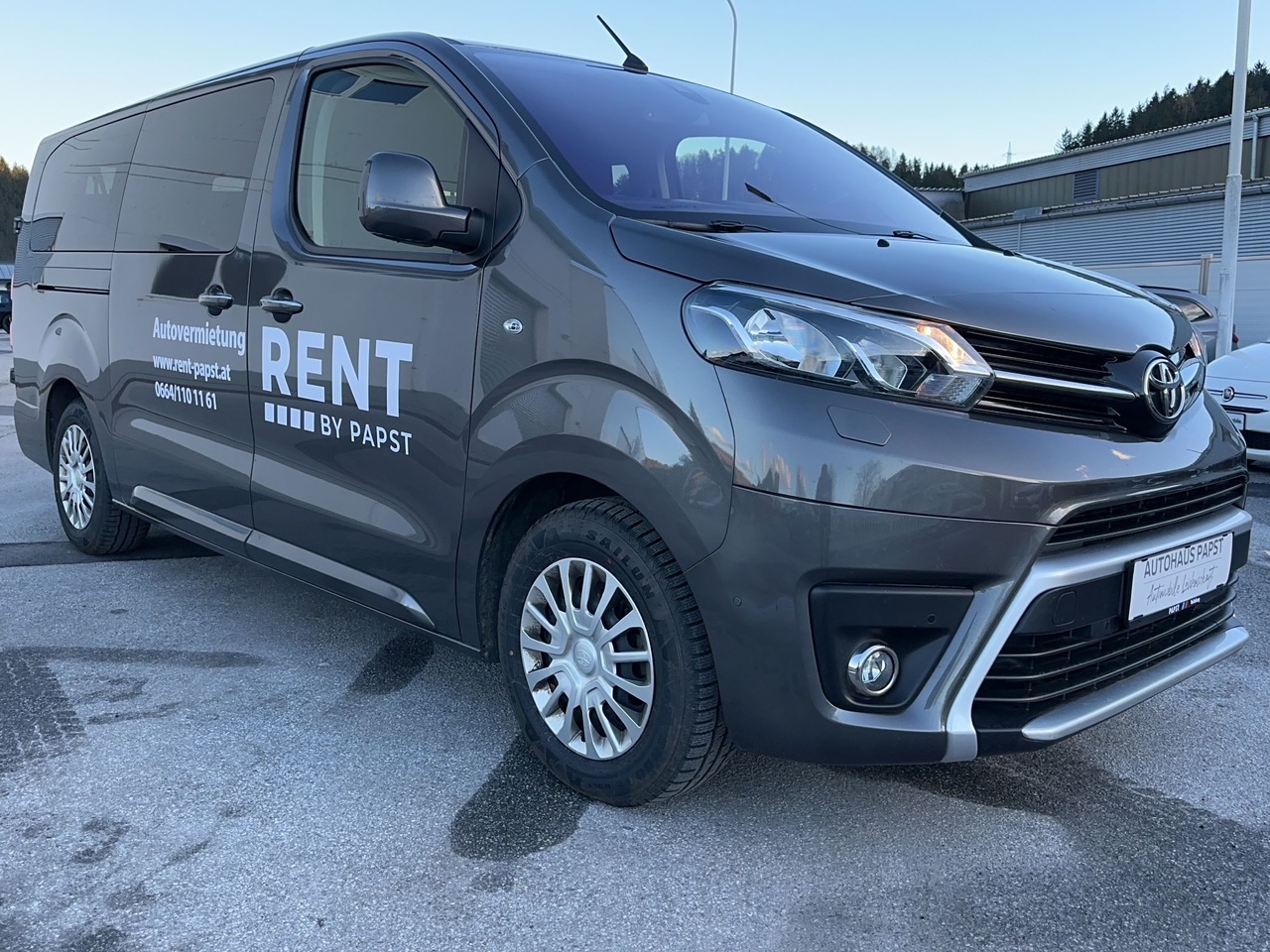 Toyota Proace 9-Sitzer 106 kW manuál, Rakousko — foto 3 z 8