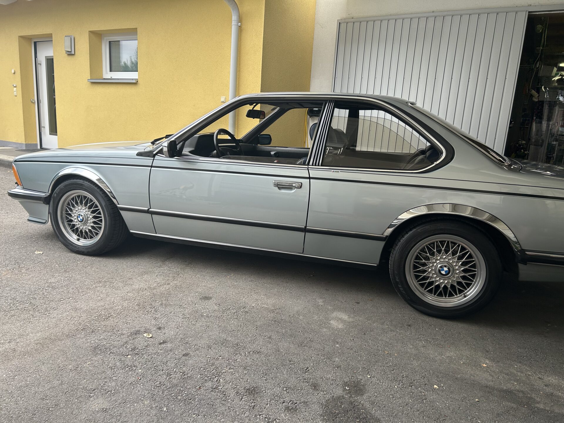 BMW 635 3,4 automat rok 1983, 270 000 km, Rakousko — foto 7 z 60