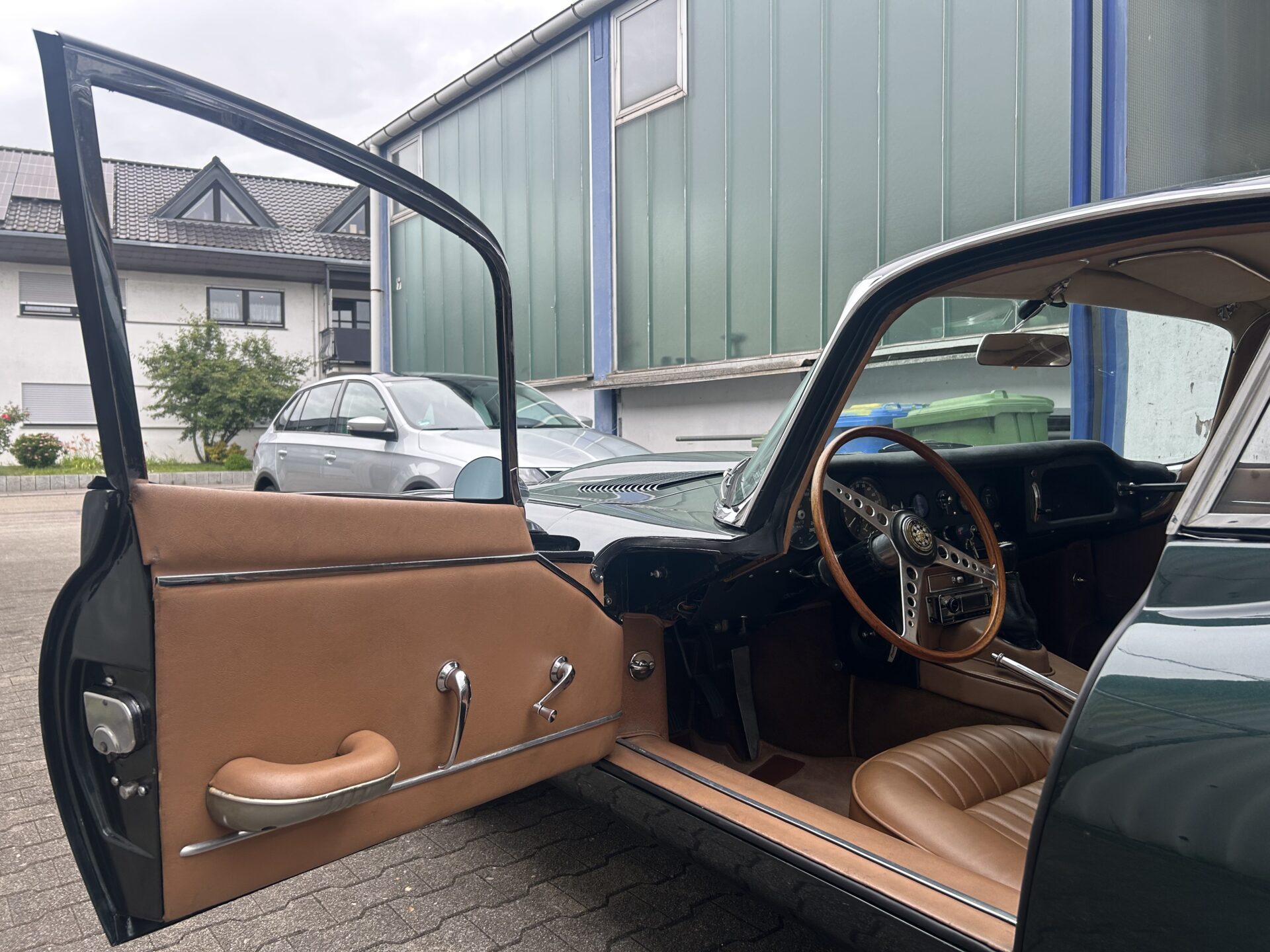 Jaguar E-Type Serie I 4.2 manuál, Rakousko — foto 9 z 40