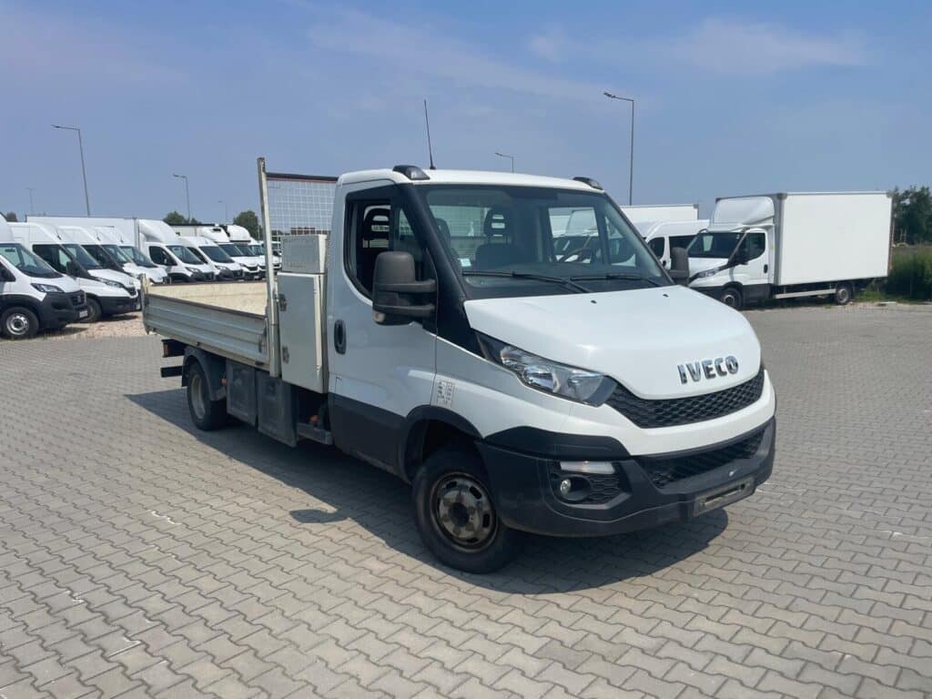 Iveco 35C16 rok 2022, 72 043 km, Polsko — foto 4 z 5