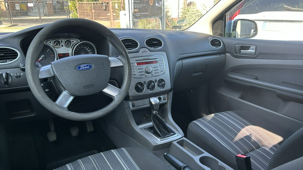 Ford Focus Mk2 81 kW manuál rok 2008, 230 000 km, Polsko — foto 10 z 13