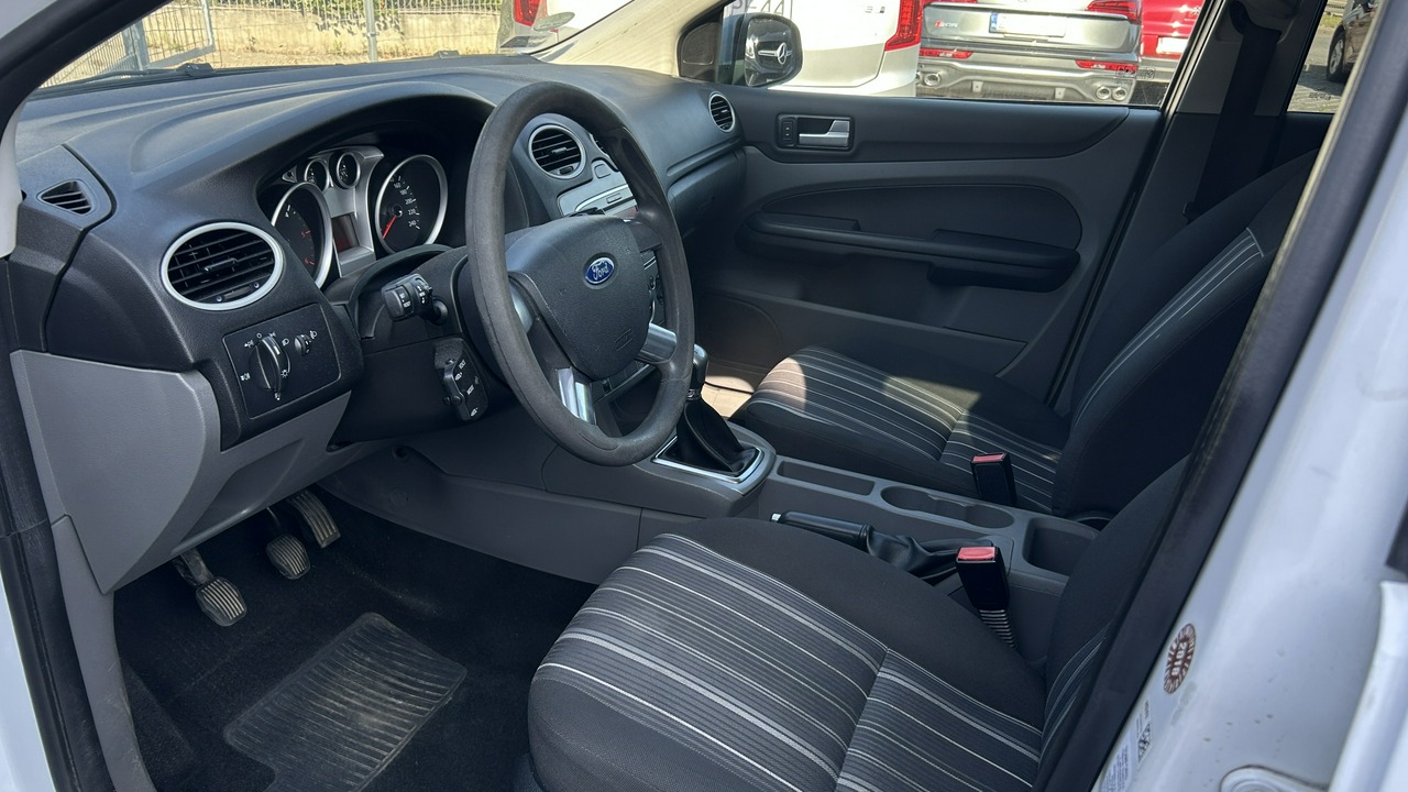 Ford Focus Mk2 81 kW manuál rok 2008, 230 000 km, Polsko — foto 7 z 13
