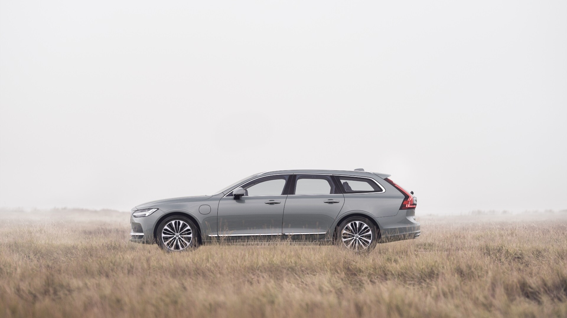 Volvo v90 0,6, Polsko — foto 2 z 2